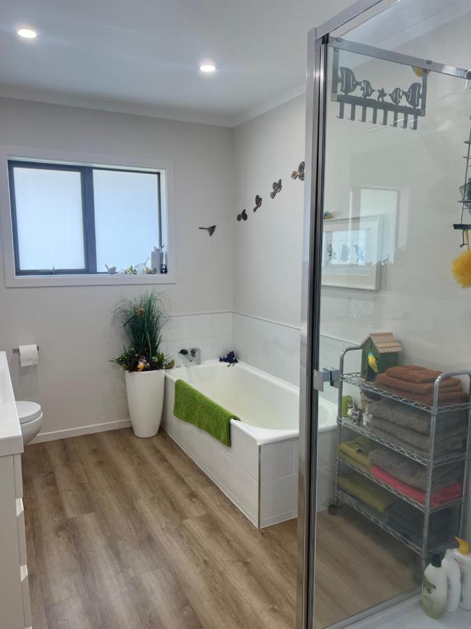אוטורוהנגה B&B At Whitbourne מראה חיצוני תמונה
