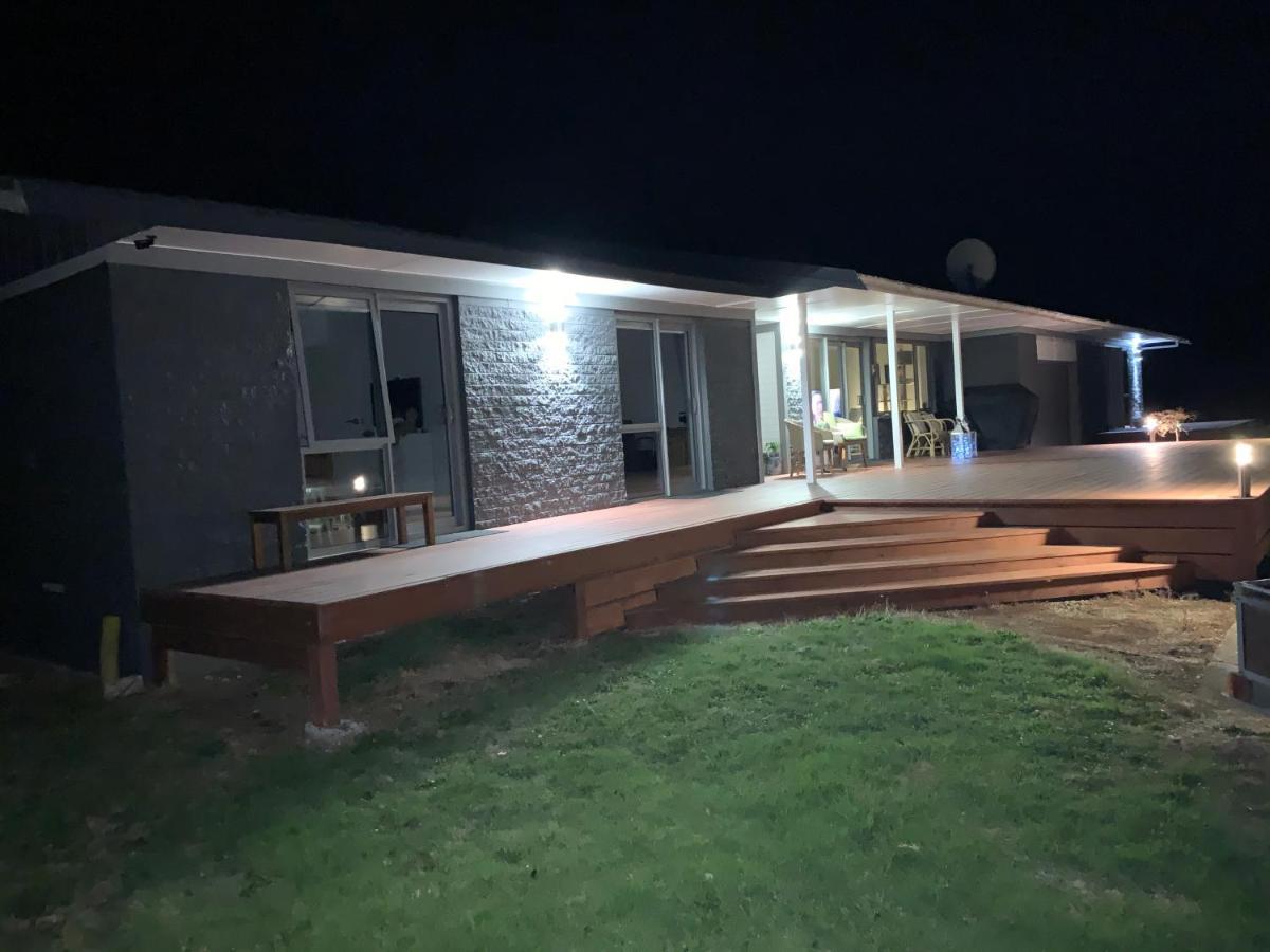 אוטורוהנגה B&B At Whitbourne מראה חיצוני תמונה